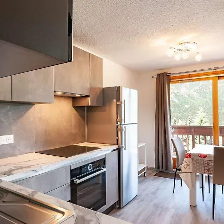Cosy 2 Pieces, Cabine, 5 Pers, Meribel, Pres Des Pistes, Animaux Admis - Fr-1-180-591 Apartment Les Allues